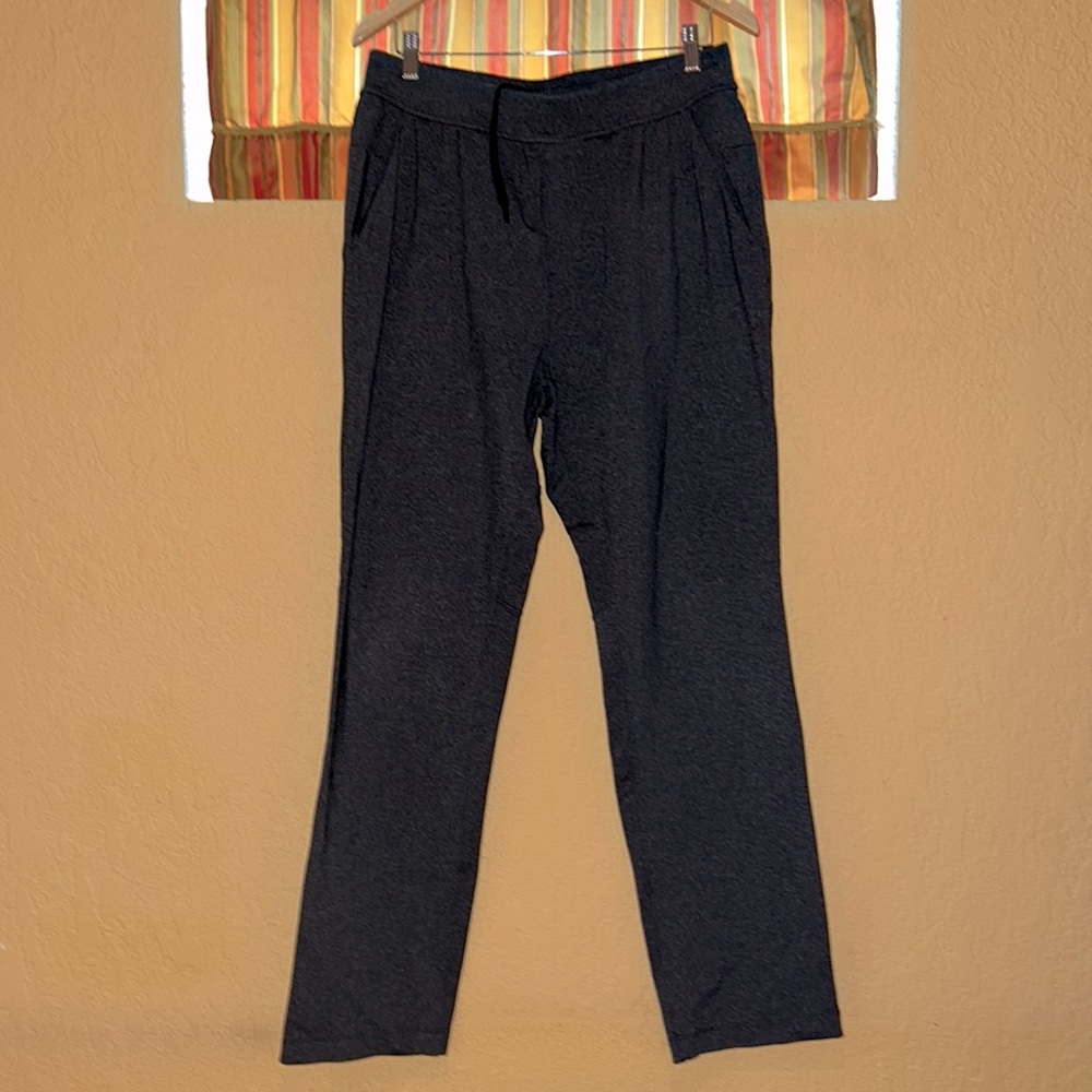 Men’s Lululemon straight leg, nylon/polyester, athletic pants